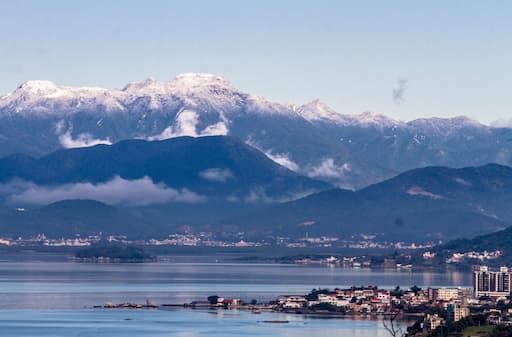 image_neve_frio_historico_na_grande_florianopolis_em_2013_publico_mais_perto_512.jpg